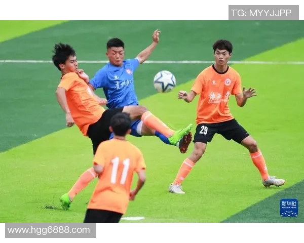 足球明星畅谈中国美食的独特魅力与风味体验